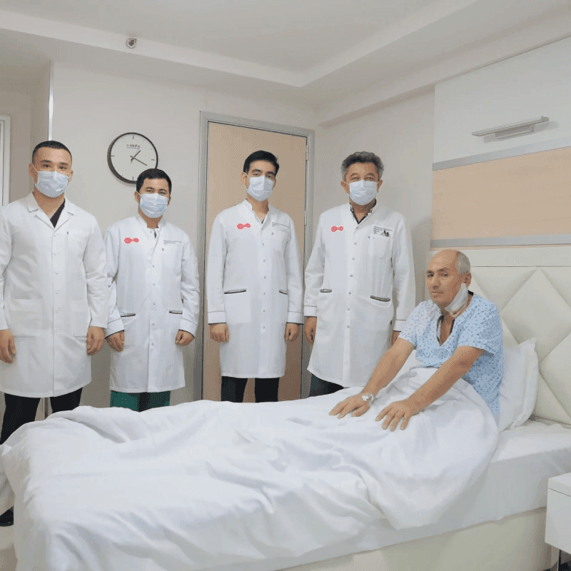 Хирургическая операция в AKFA Medline — роботизированная хирургия Ташкент